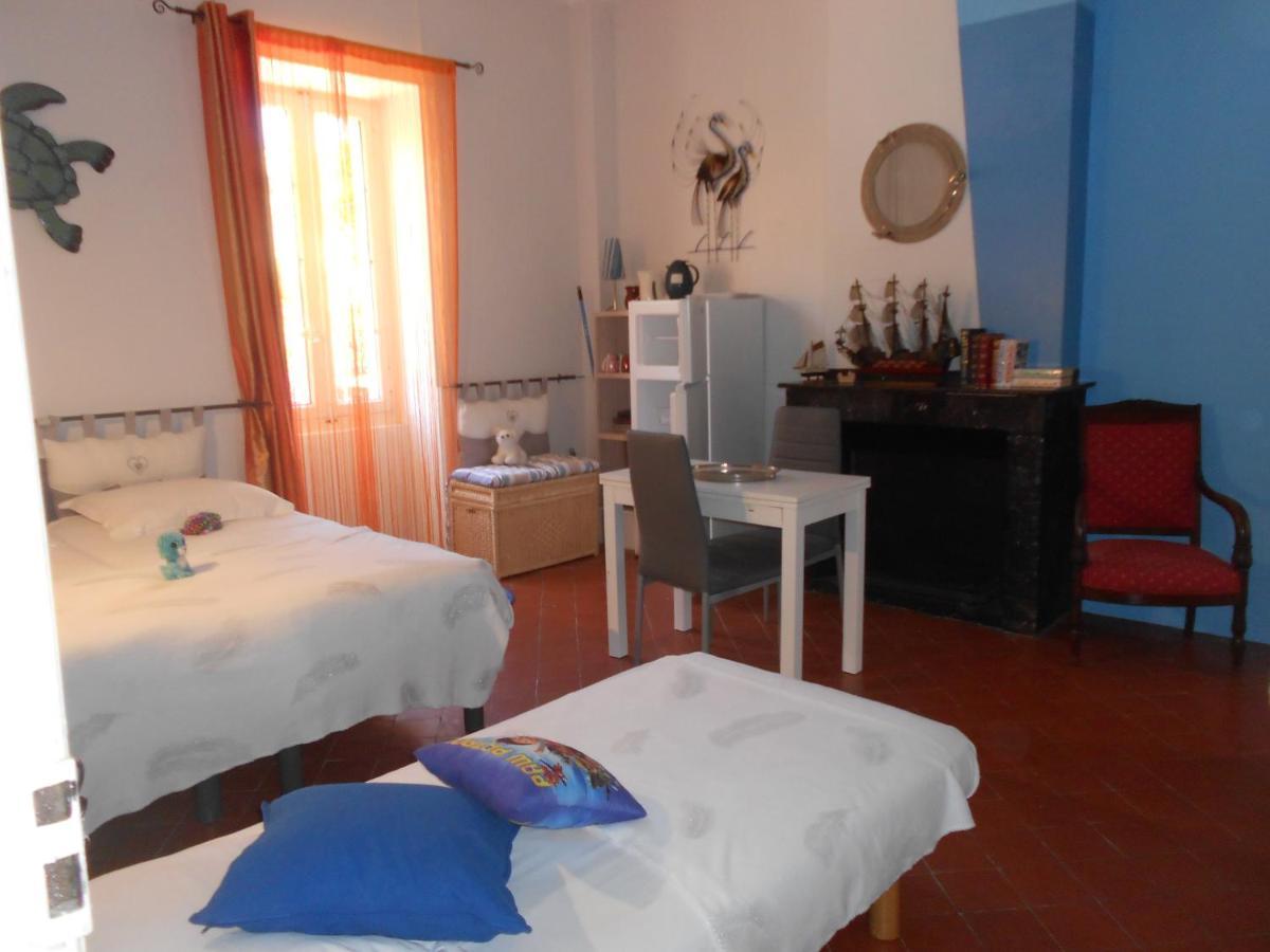 Bed and Breakfast L'Abri Du Vent Fitou Exterior foto
